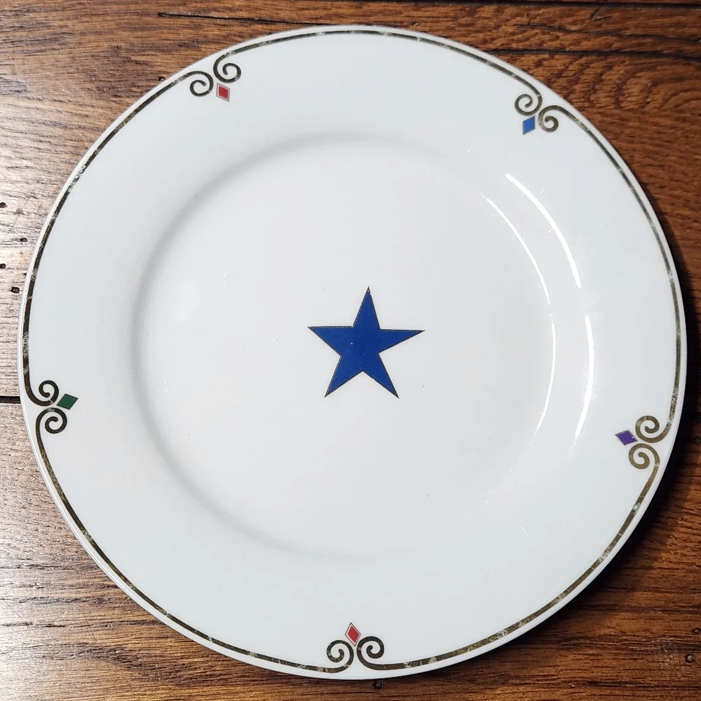 Pier 1 Celebration Star Plates – Set of 4 (Red, Blue, Green, Purple) – Porcelain